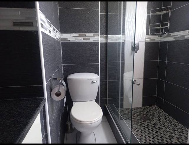 2 BEDROOM DUPLEX FOR SALE IN GLENWOOD